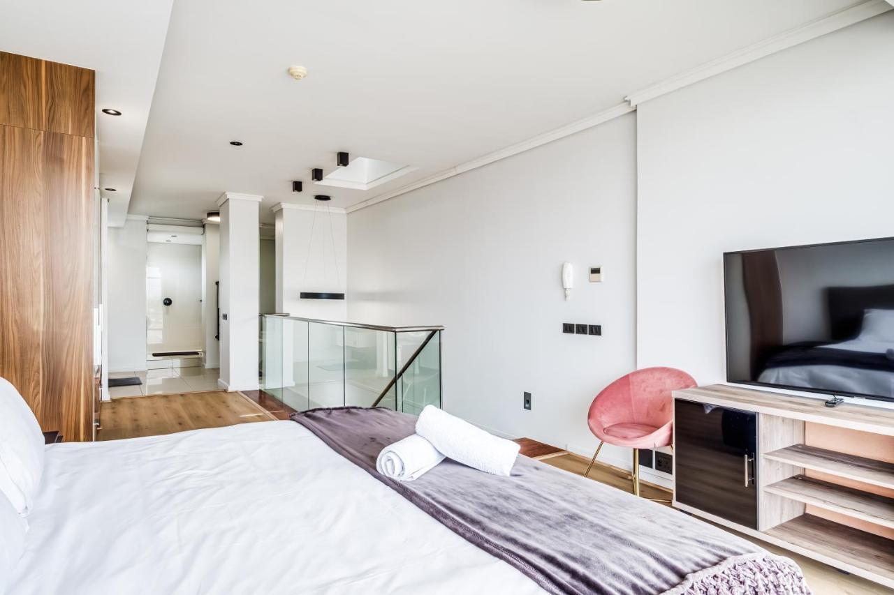 Belina - Crystal Towers Presidential Penthouse Cape Town