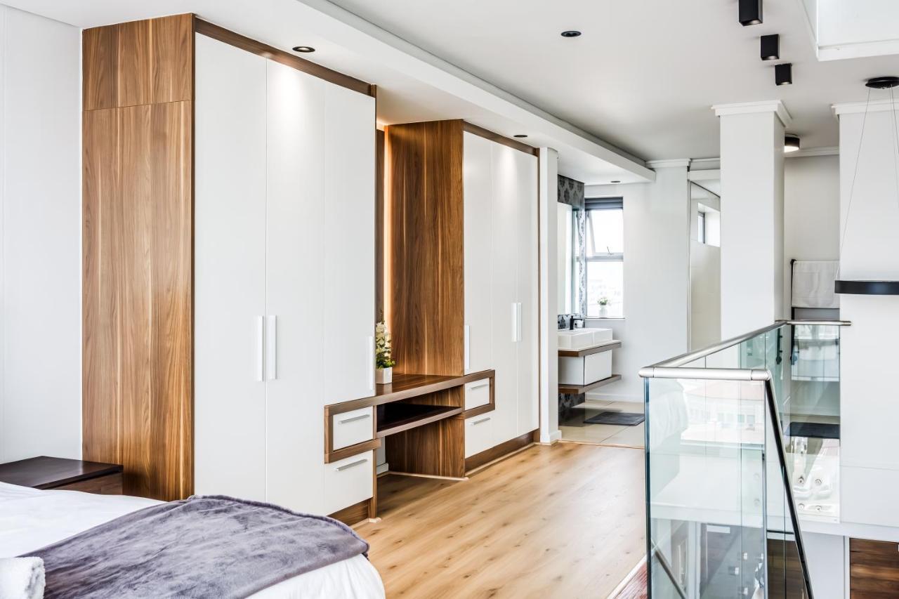 Belina - Crystal Towers Presidential Penthouse Apartment Cape Town